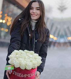 25 голландских роз в национальной коробке
