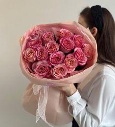 Букет из 15 розовых роз