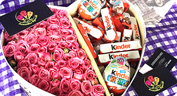 Цветы в шляпной коробке