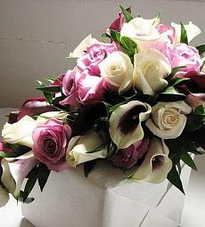 Букет невесты "Наоми" из калл и роз