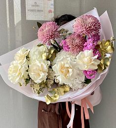 Букет "Wonderful" из гортензий, роз и хризантем