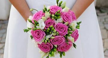 Невеста отказывается от классического свадебного букета
