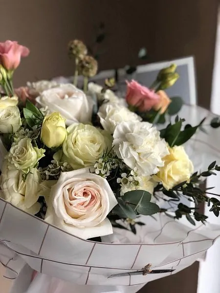 SPRING 4.0 букет из роз и гвоздик 2